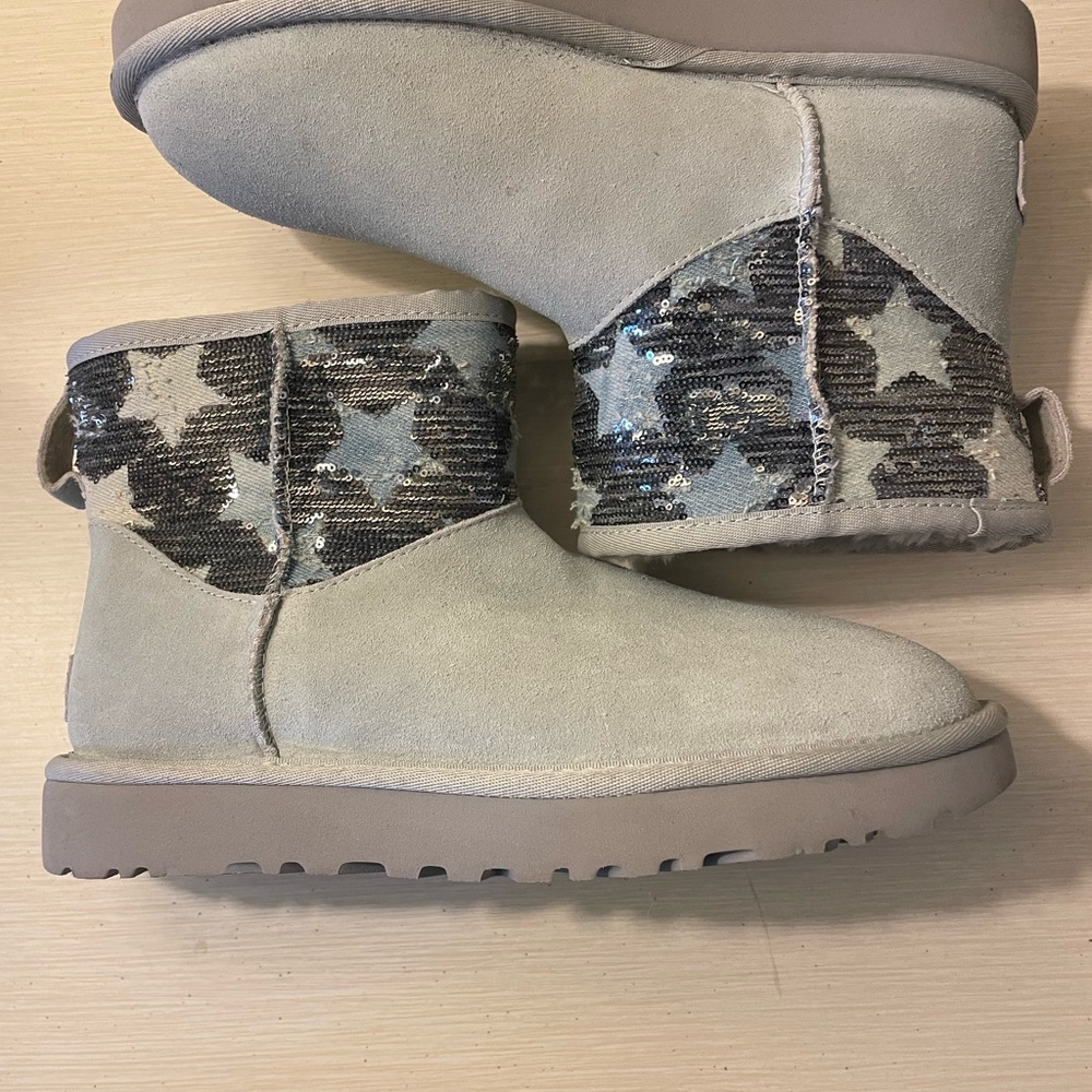 Mini Uggs Sequins and Stars New